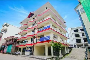 Fabhotel Mount Edge