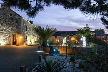 Otel Domaine Du Grenier