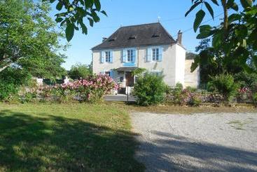 בית מלון כפרי La Noyeraie Rocamadour