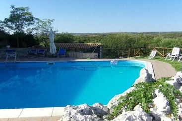 Hotel Fattoria Terra E Libertà