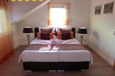 ホテル Ferienwohnung Grüne Galerie