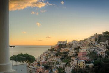 酒店 Villa Mary Suites