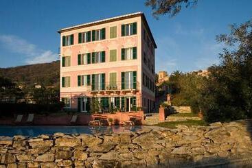 Hotelli Villa Rosmarino