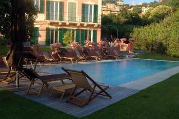 هتل Villa Rosmarino