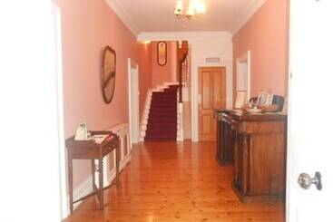 مبيت وإفطار Dundrum House