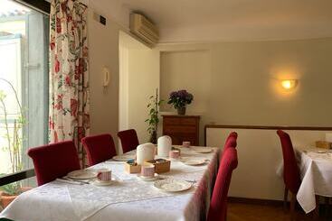 هتل Al Campaniel Bed And Breakfast