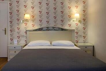 هتل Al Campaniel Bed And Breakfast