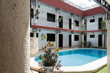 La Aurora Hotel Colonial