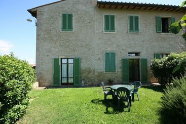 فندق Podere Il Pino