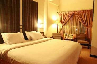 Otel Sibayak Internasional