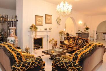 בית מלון כפרי Gästehaus Villa Casamia