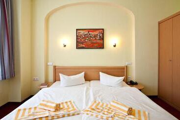 호텔 Pension Am Schwanenteich