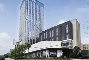 The Lotus Hotel Chongqing