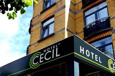 בית מלון כפרי Cecil