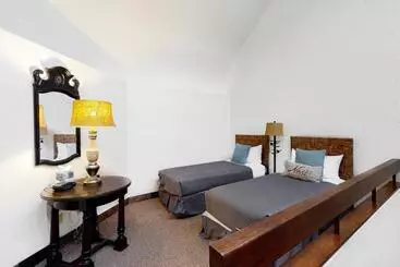 Hotel Dakota Place 7