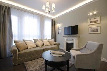 Dom & House - Apartments Old Town