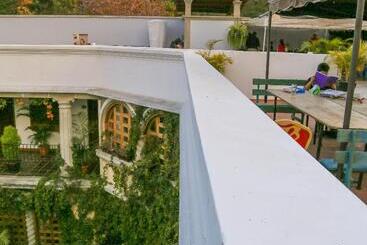 هتل El Carmen Suites