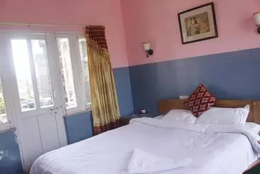 هتل Fishtail Villa