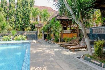 Отель Mahkota Plengkung By Ecommerceloka