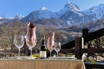 فندق Villa Adriano