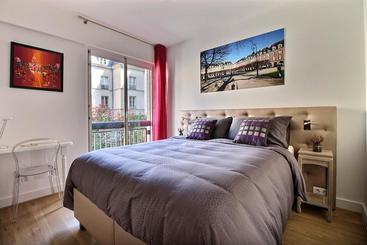 Assia & Nathalie Luxury B&b Marais