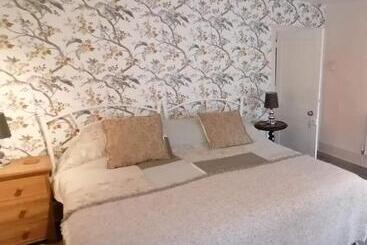 Hotel Anzac Street B+bistro