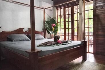 酒店 The Lotus Garden