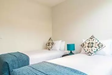 Orange Serviced Apartment