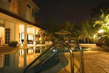 Pensione Rumah Putih Near Klia & Xiamen University