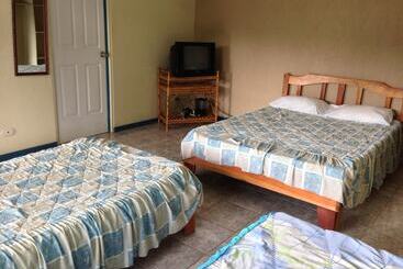 استراحتگاه Bahia Azul