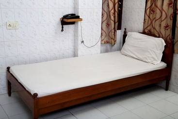 بنسيون Thangam Balaji Guest House  Near Us Consulate