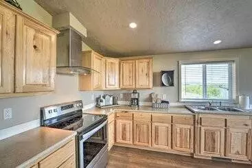 コテージ Griffel River Ranch W/ Views   An Anglers Dream!