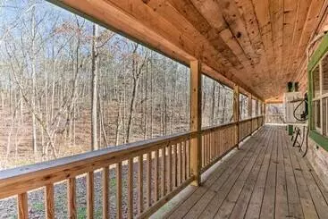 コテージ Lake Hartwell Area Cabin W/ Community Pool Access!