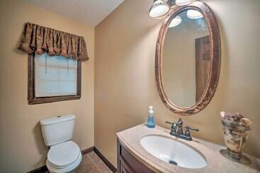 별장 Dayton Home W/ Pool & Deck On 37 Private Acres!