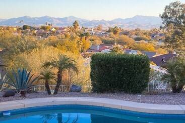 茅舍 Stunning Fountain Hills Home: Pool & Mountain View