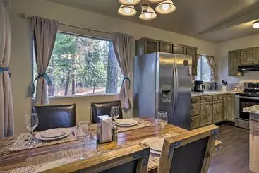 コテージ Private Cabin, 5 Min Drive To Hot Springs & Golf!