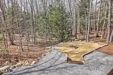 コテージ Rustic North Conway Cabin < 3 Mi To Cranmore Mtn!
