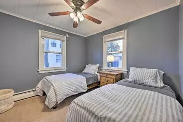 Mökkimajoitus Charming Rocky Point Home ~ 1 Mi To Beach!