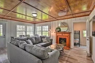 Mökkimajoitus Chic Columbia Home < 2 Mi To Historic Square!