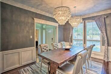 بيت ريفى Highland Village House: Creek Access & Boat!