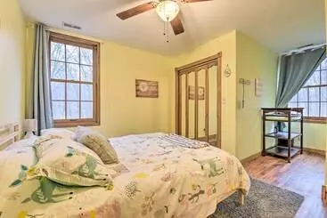 コテージ Huge Family Home W/ Pool   13 Mi To Lake Michigan!