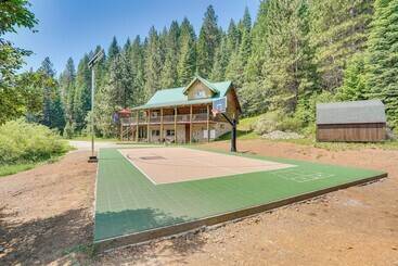 茅舍 Log Home On 60 Private Acres By Mt Shasta Ski Park
