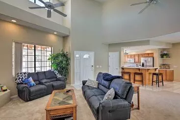 Mökkimajoitus Luxe Lake Havasu Home W/ Pool & Spa, 3 Mi To Lake