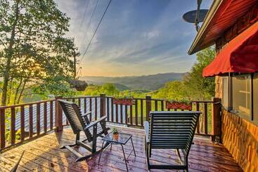 Quaint Bryson City Cottage W/ Smoky Mountain Views