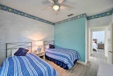 קוטג'' Lely Resort Home W/ Lanai 1 Mi To Golf Course!