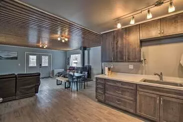 Mökkimajoitus Cozy Cle Elum Cabin W/ 3 Acres & Stocked Pond