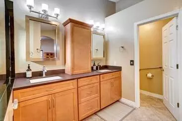 Mökkimajoitus Spacious Arizona Getaway W/ Pool, Pets Welcome!