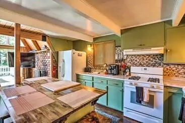 Mökkimajoitus Running Springs A Frame W/ Deck & Mtn Views!