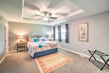 کلبه Bloomington Family Home Private Deck & Yard