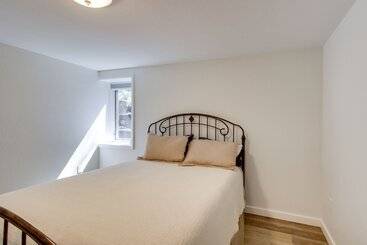 コテージ Breezy Point Cabin: Deck W/ Golf Course Views!